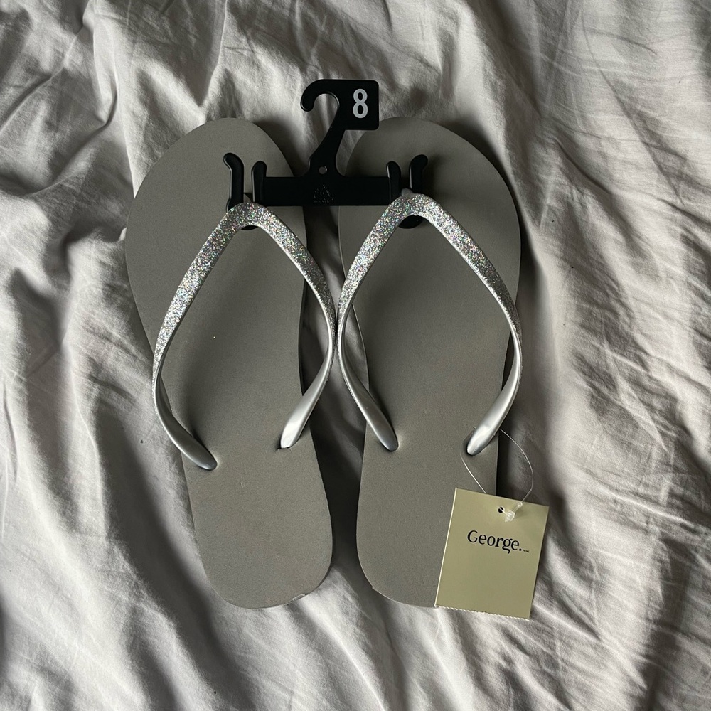 never worn flip flops from walmart